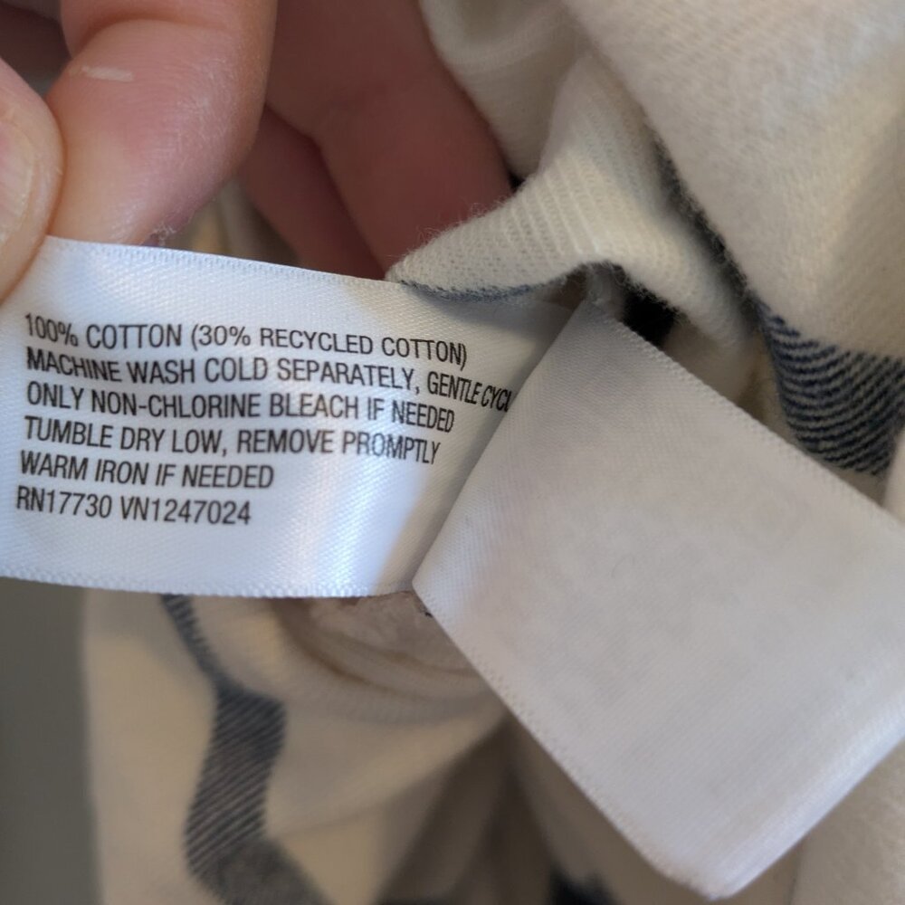 Universal Thread SOFT White Blue Oversize Flannel… - image 4